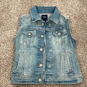 GapKids button up denim vest